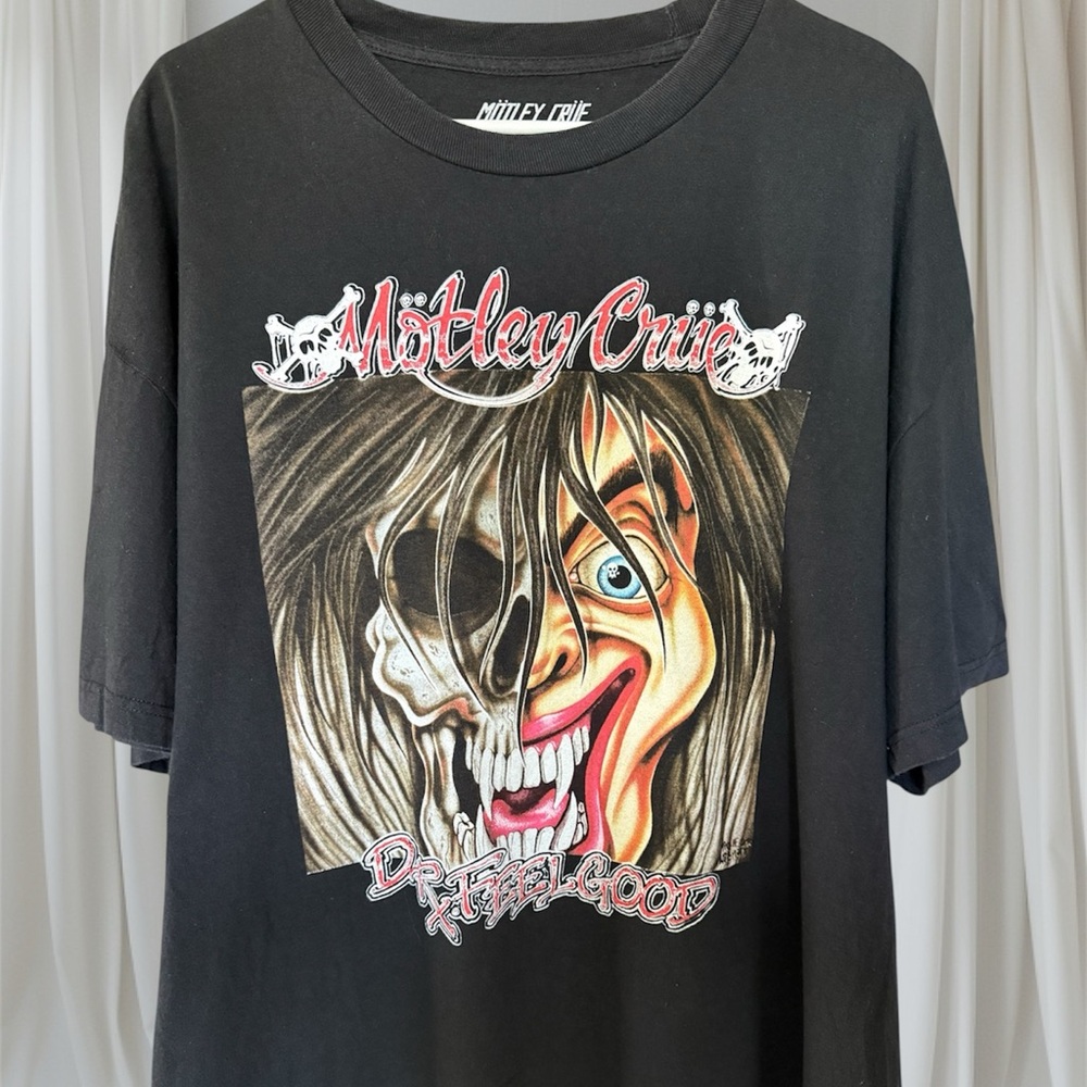 MOTLEY CRUE Men’s ‘Dr Feel Good’ Tee Size XL Vintage style